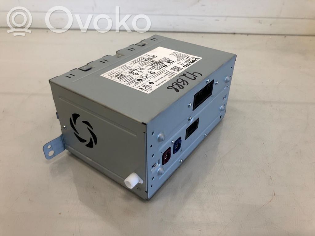 Volvo XC40 Radio/CD/DVD/GPS head unit 
