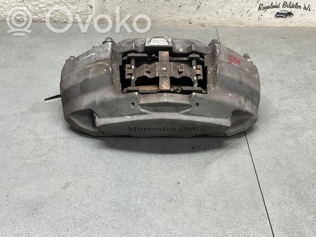 Mercedes-Benz C W205 Pinza del freno anteriore