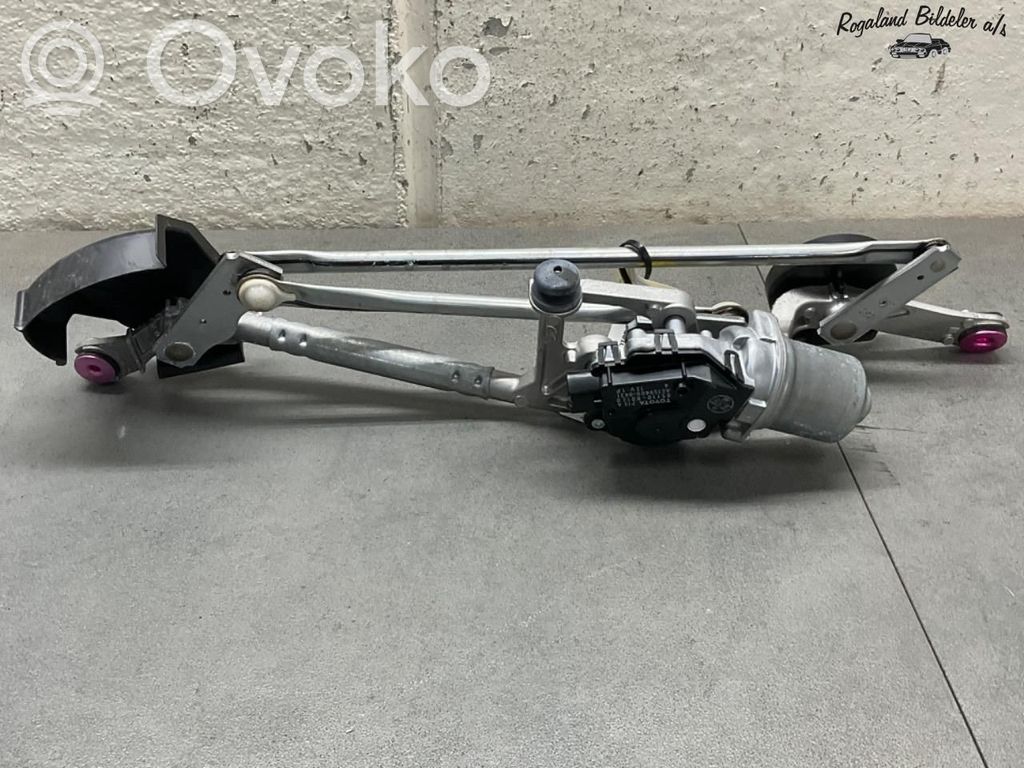 Toyota Yaris XP210 Motor ștergător