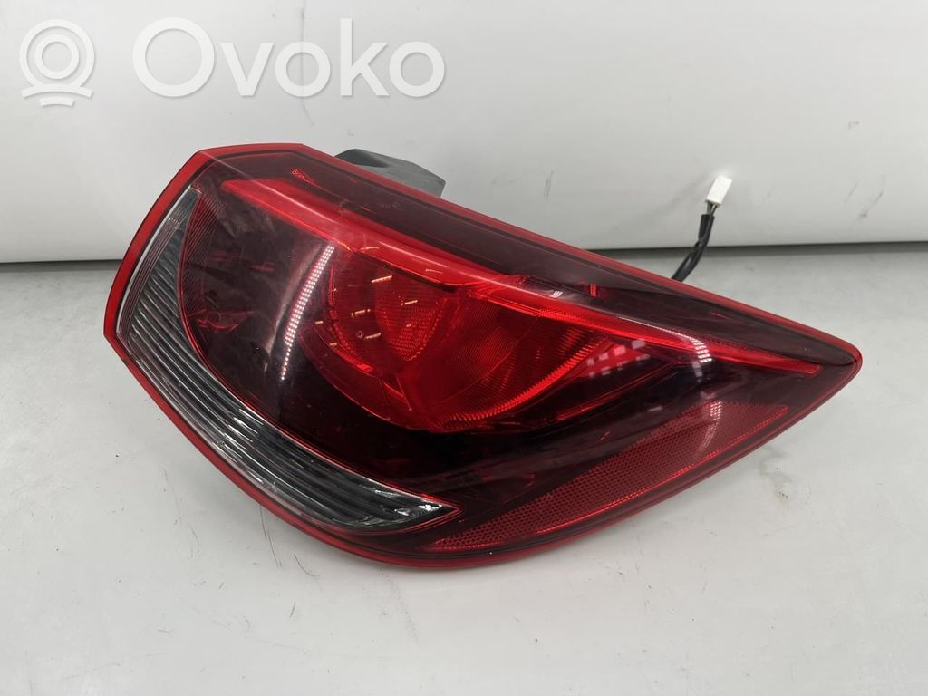 Mazda 2 Задний фонарь в кузове 