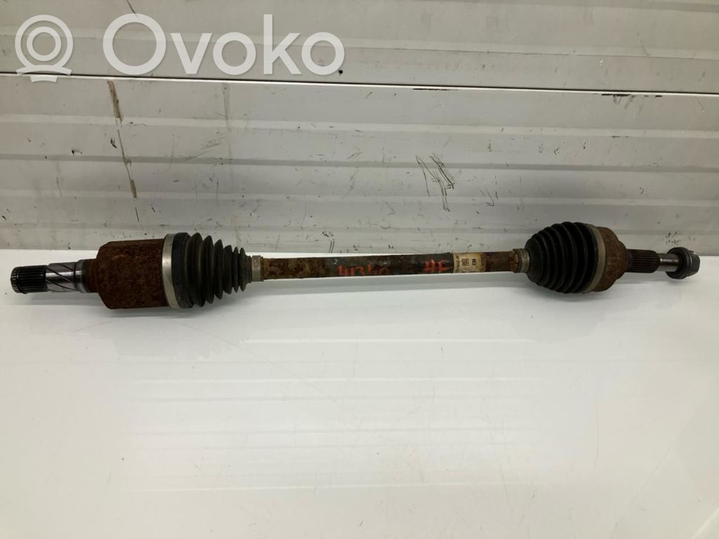 Etuvetoakseli   153667000B,153667000B