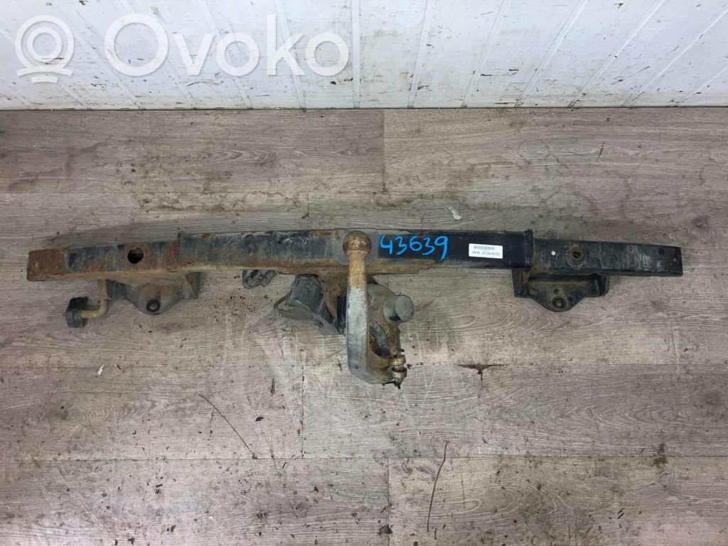 BMW 3 E90 E91 Āķa stiprinājuma sija 