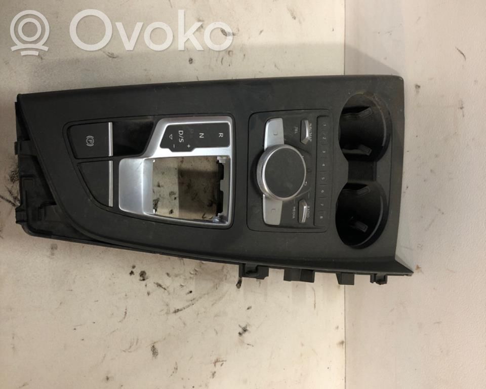 Controllo multimediale autoradio   8W0919614P,8W0919614P