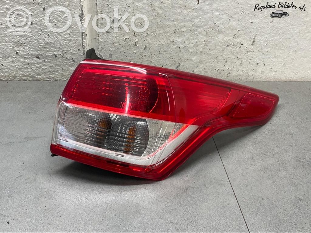 Ford Kuga II Galinis žibintas kėbule 