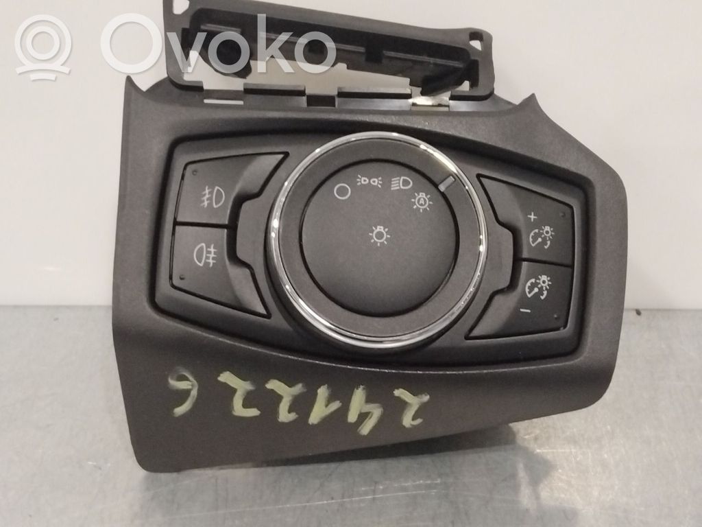 Ford Focus Light switch 