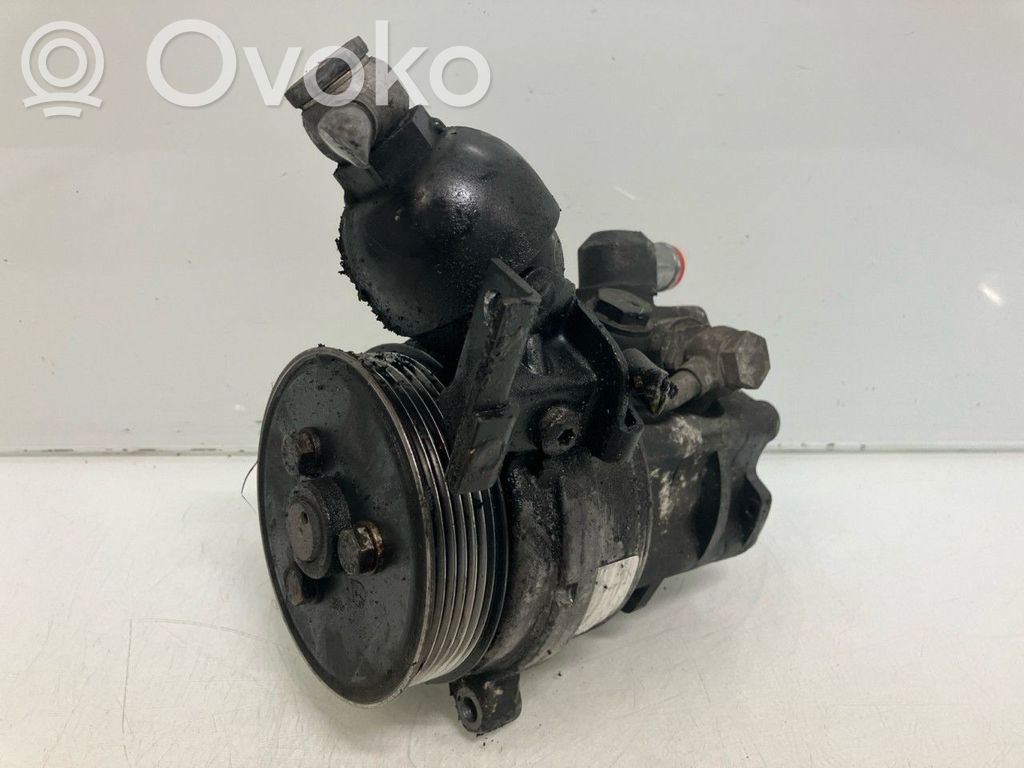 BMW 7 E65 E66 Vairo stiprintuvo siurblys 