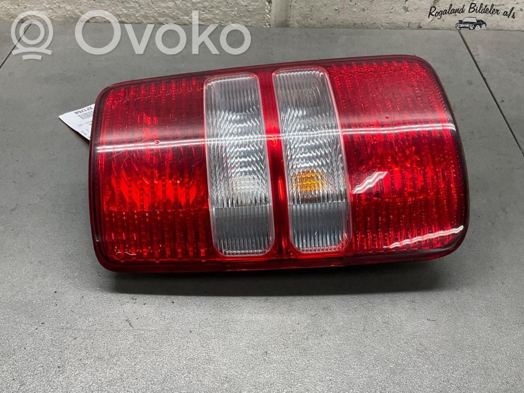 Volkswagen Caddy Lampă spate în caroserie 