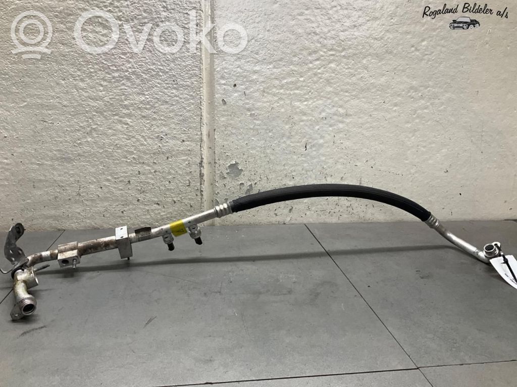 Peugeot 208 II Tubo flessibile aria condizionata (A/C)