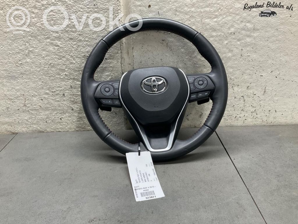 Toyota RAV 4 (XA50) Volante 