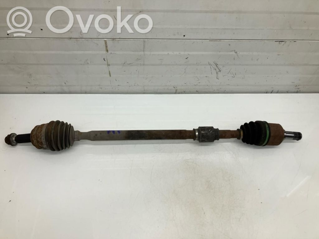 Etuvetoakseli   3815A524,3815A524