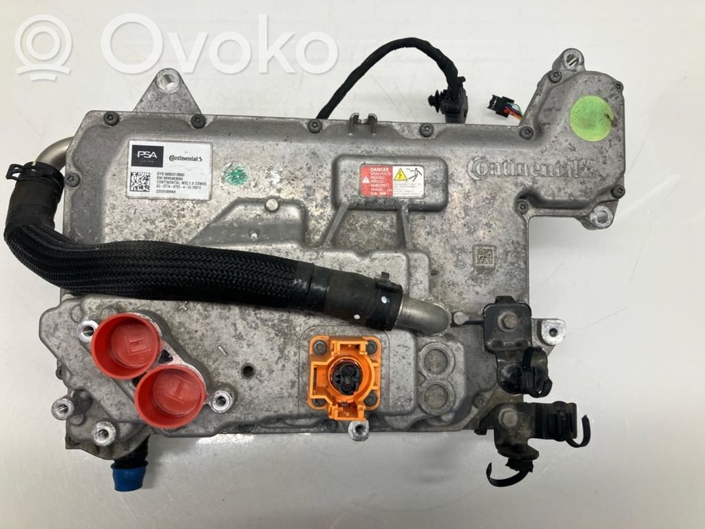 Peugeot 208 II Convertor-inversor tensiune