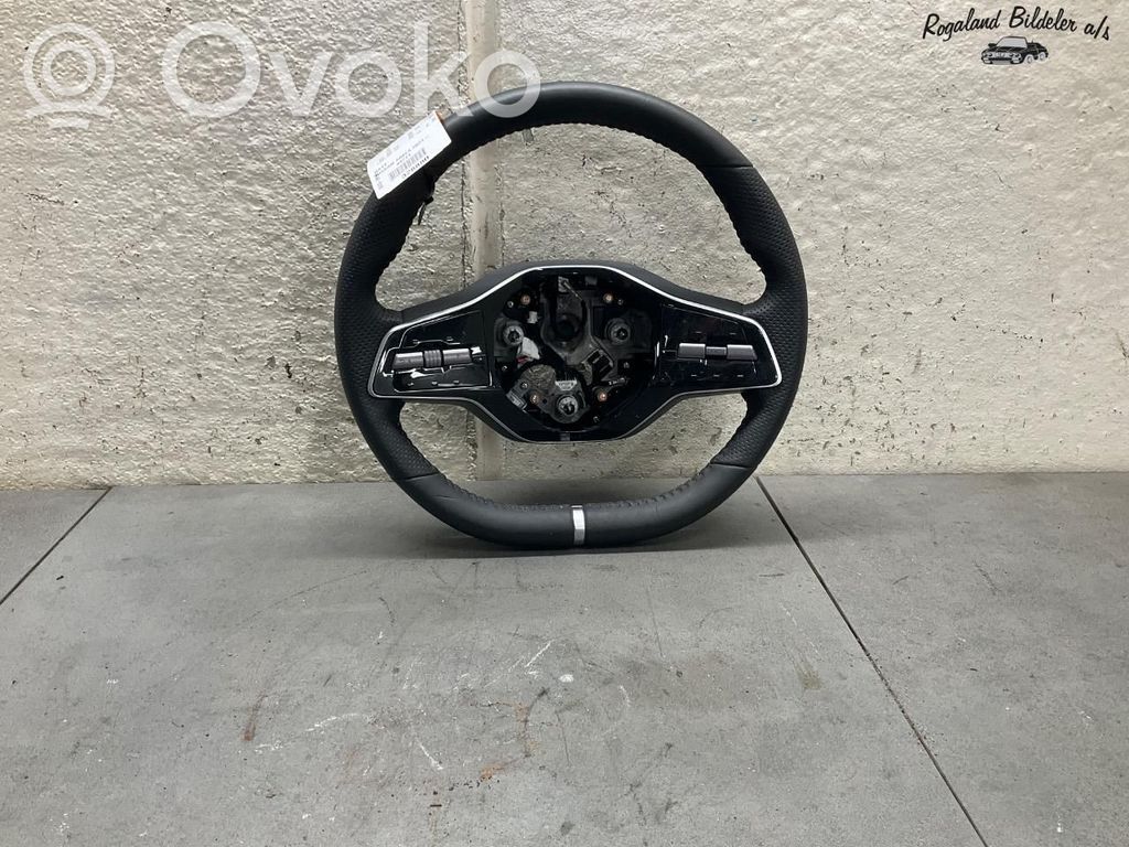 Nissan Ariya Ohjauspyörä 