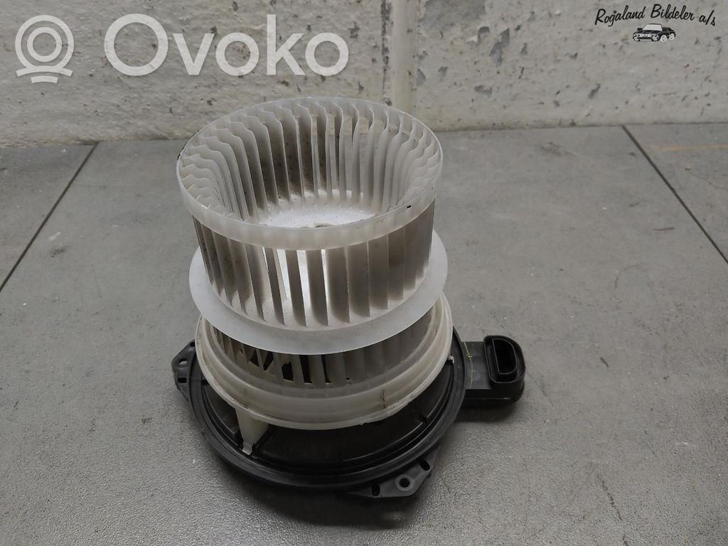 Lexus UX Ventola riscaldamento/ventilatore abitacolo 