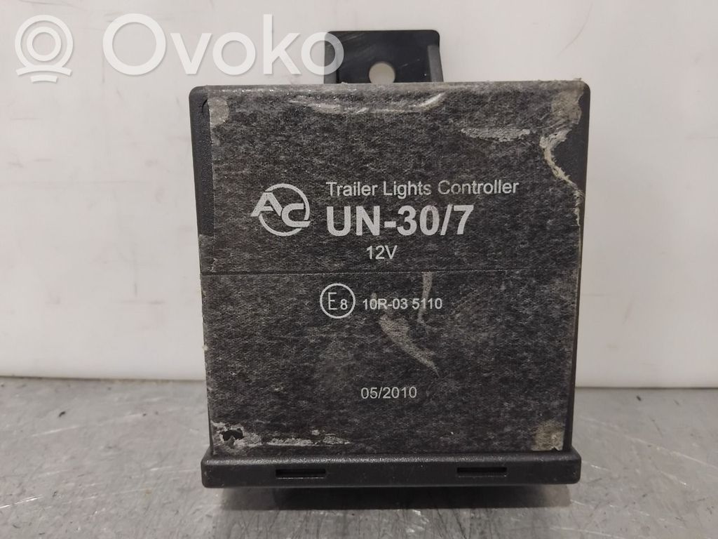 Audi A4 S4 B8 8K Unidad de control/módulo de la barra de remolque 