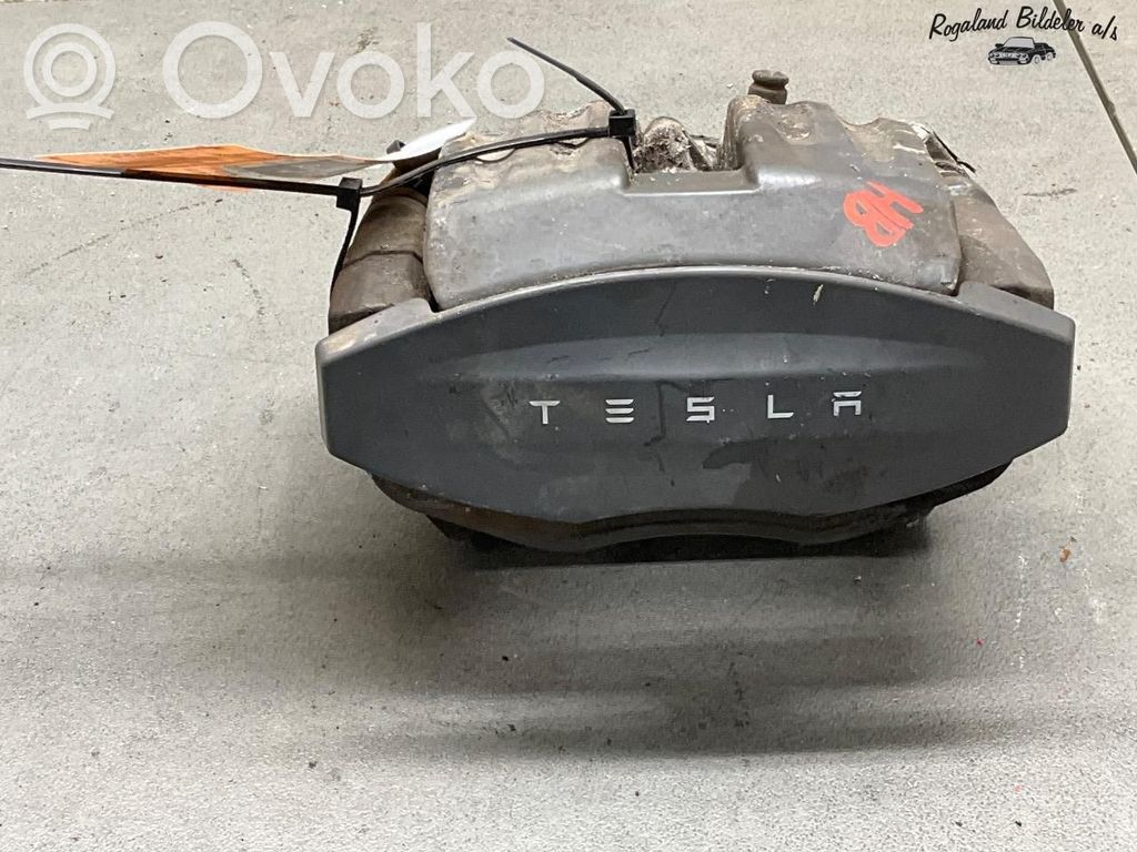 Tesla Model S Takajarrusatula 