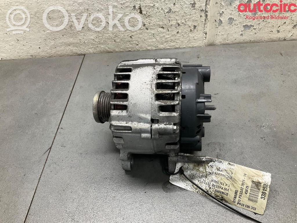 Volkswagen PASSAT B7 Generator/alternator 