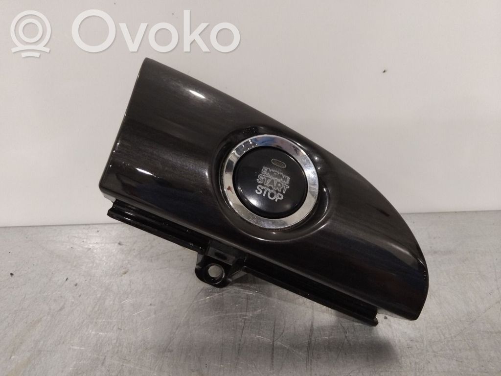 KIA Sorento Bouton poussoir de démarrage du moteur