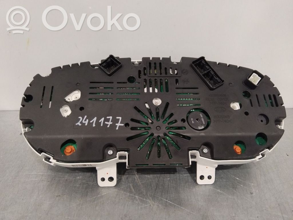 KIA Sorento Speedometer (instrument cluster) 