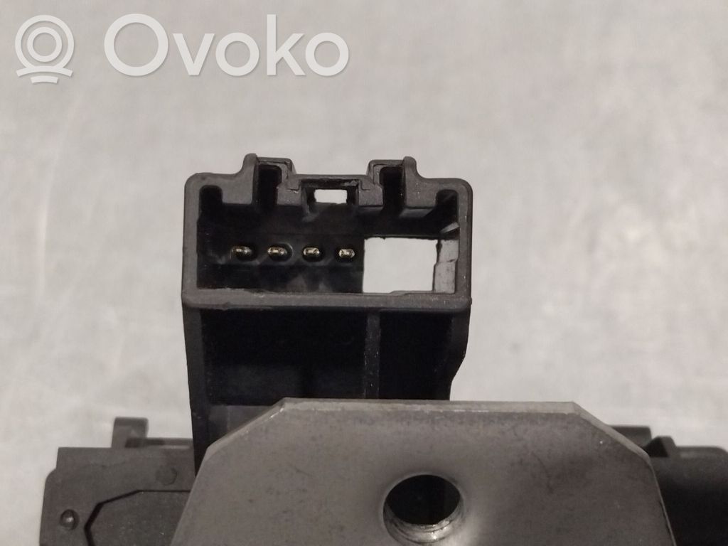 Ford Mondeo MK IV Loquet de verrouillage de hayon