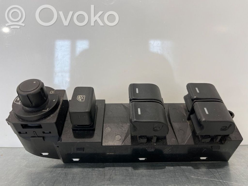 Mazda CX-5 Electric window control switch 