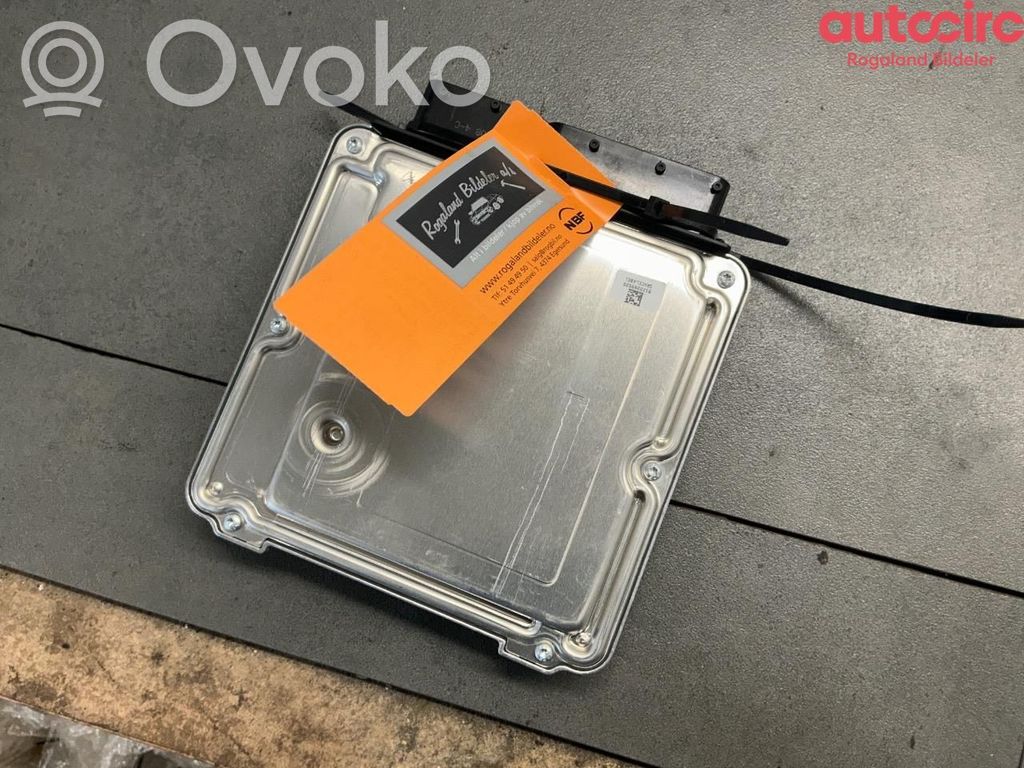Volkswagen Transporter - Caravelle T5 Engine control unit/module ECU 