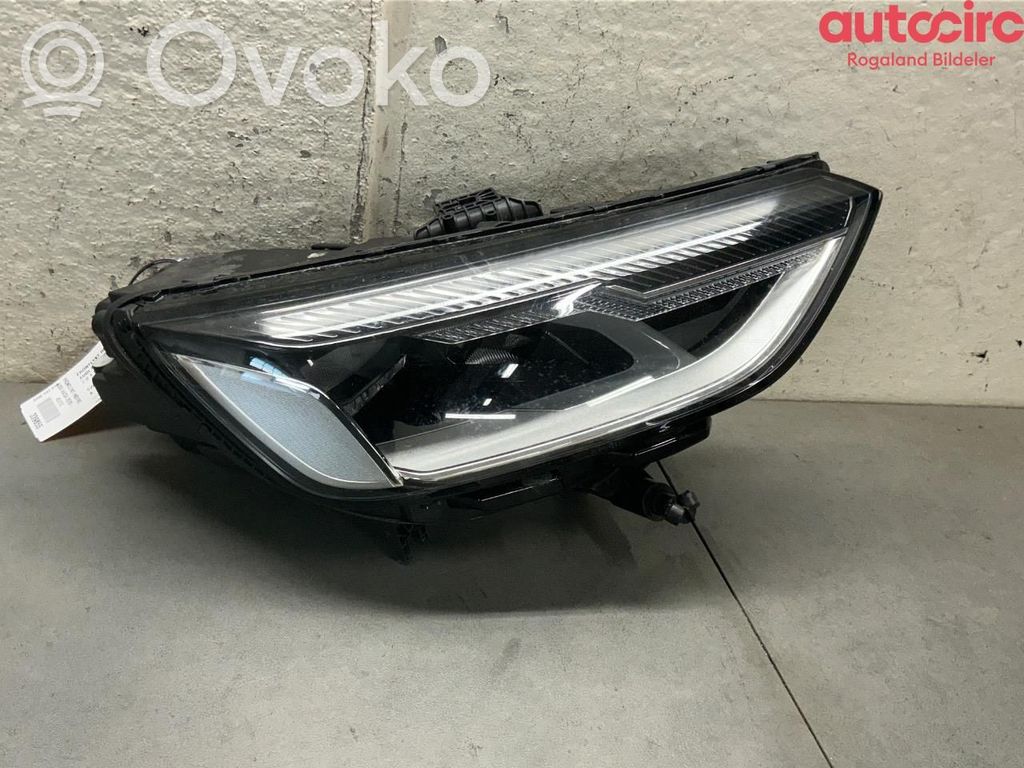 Audi A4 S4 B9 8W Faro/fanale