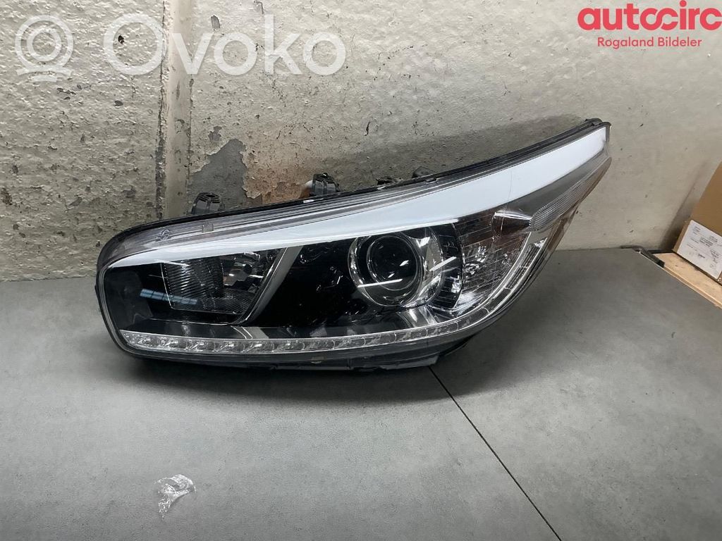 KIA Ceed Headlight/headlamp 