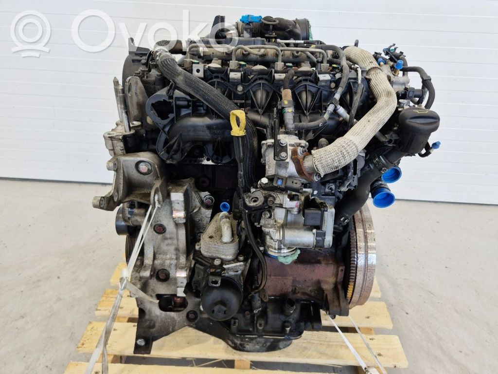 Engine   MN982335,4HK,4HK,MN982335