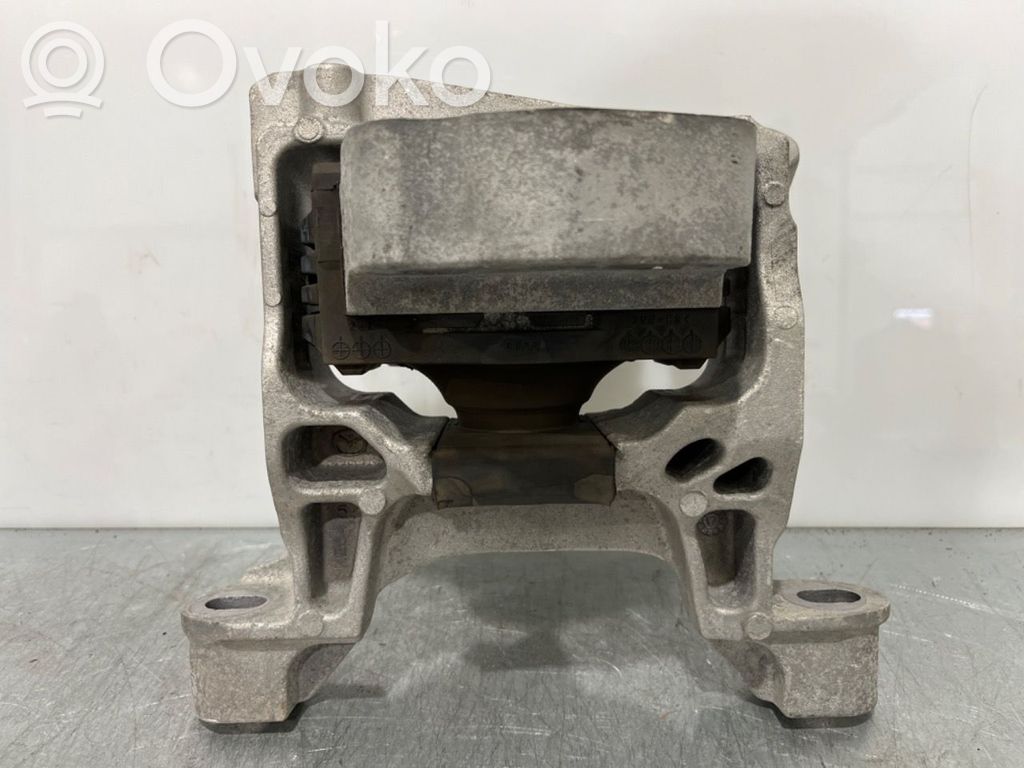 Mazda 6 Engine mount bracket 