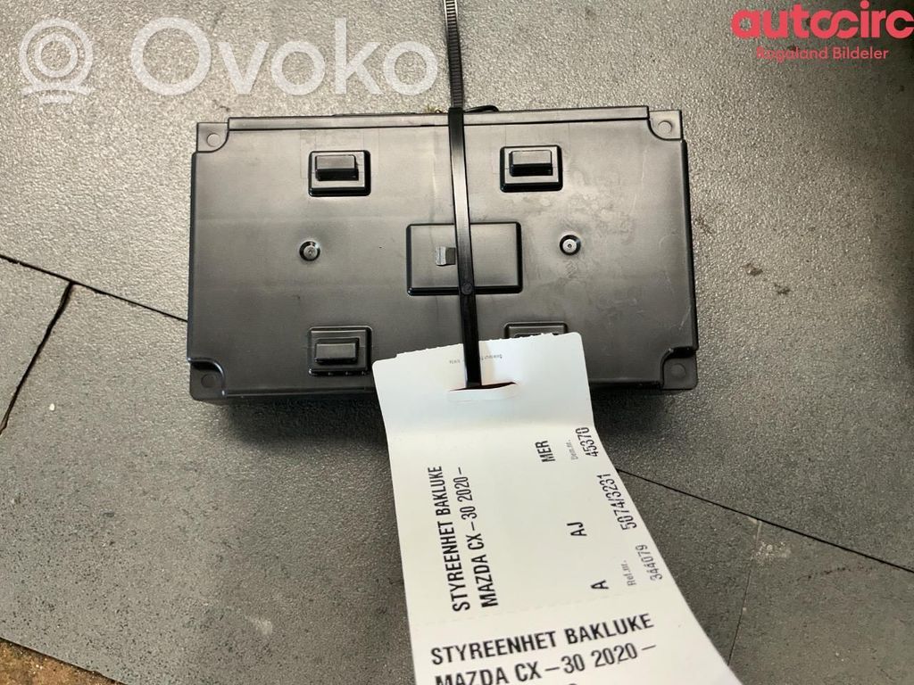 Mazda CX-30 Bagažinės dangčio valdymo blokas 
