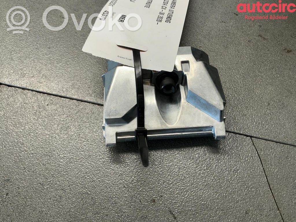 Mazda CX-30 Windshield/windscreen camera 