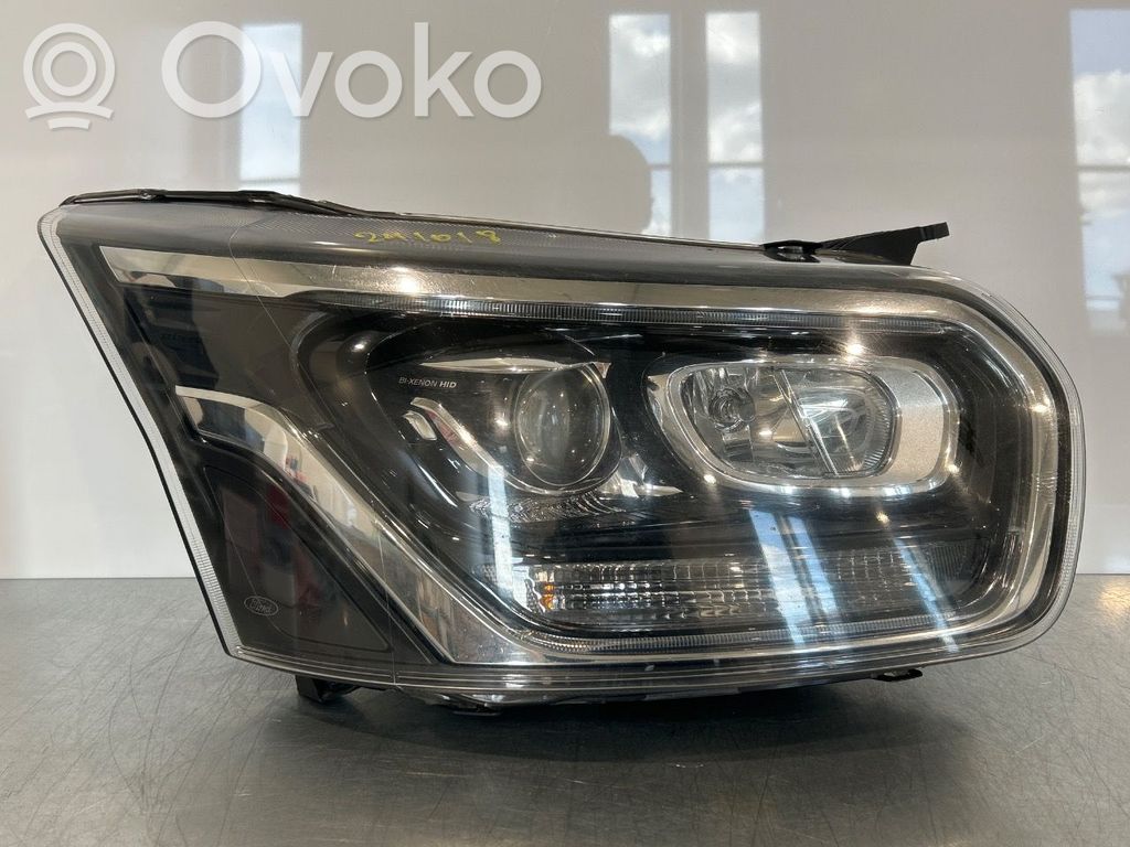 Ford Transit Courier Headlight/headlamp 