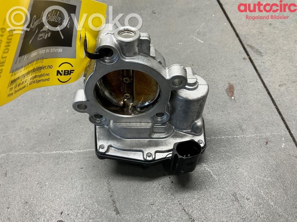 Ford Focus Throttle body valve 