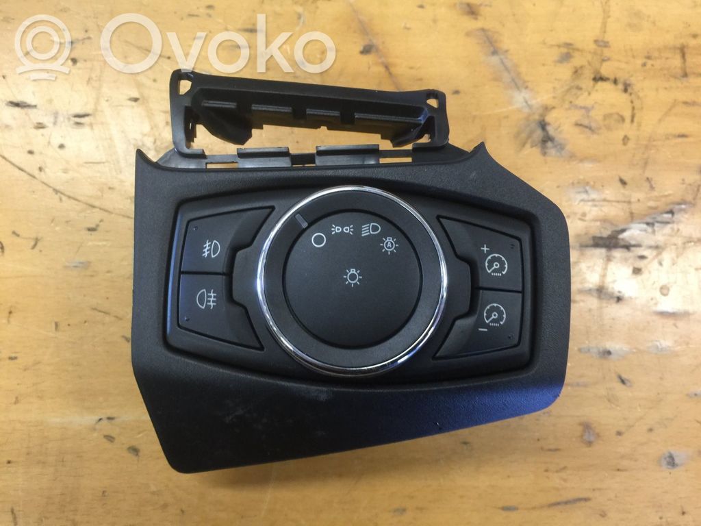 Ford Focus Light switch 