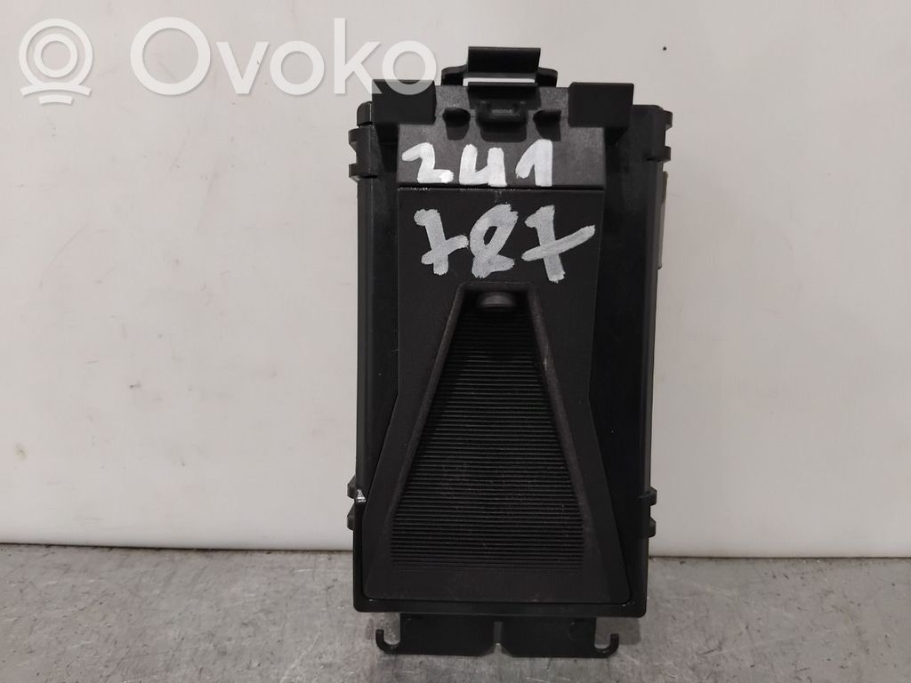 Volvo V60 Distronic sensor radar 
