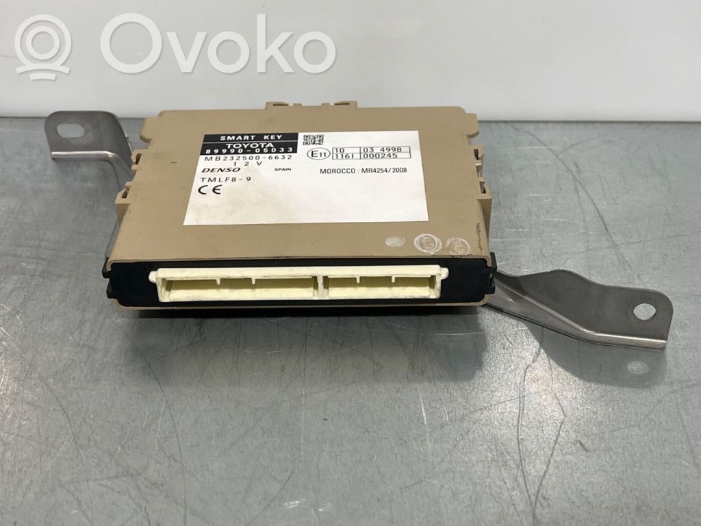 Toyota Avensis T270 Unitate/modul de comandă închidere centralizată 