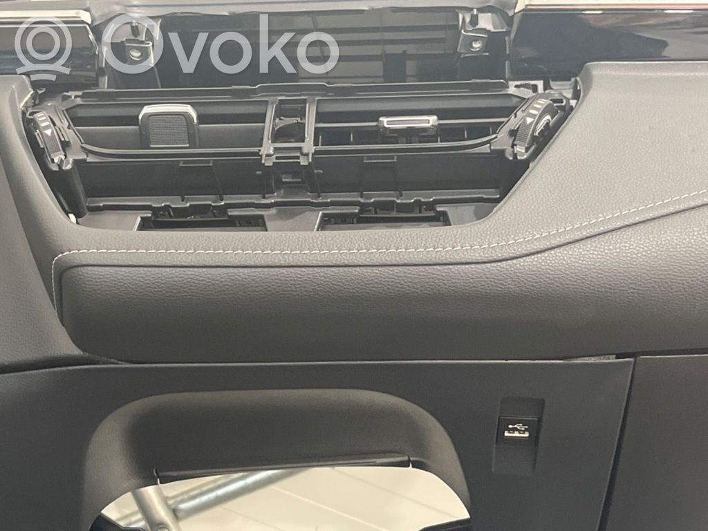 Toyota Corolla E210 E21 Armaturenbrett Cockpit