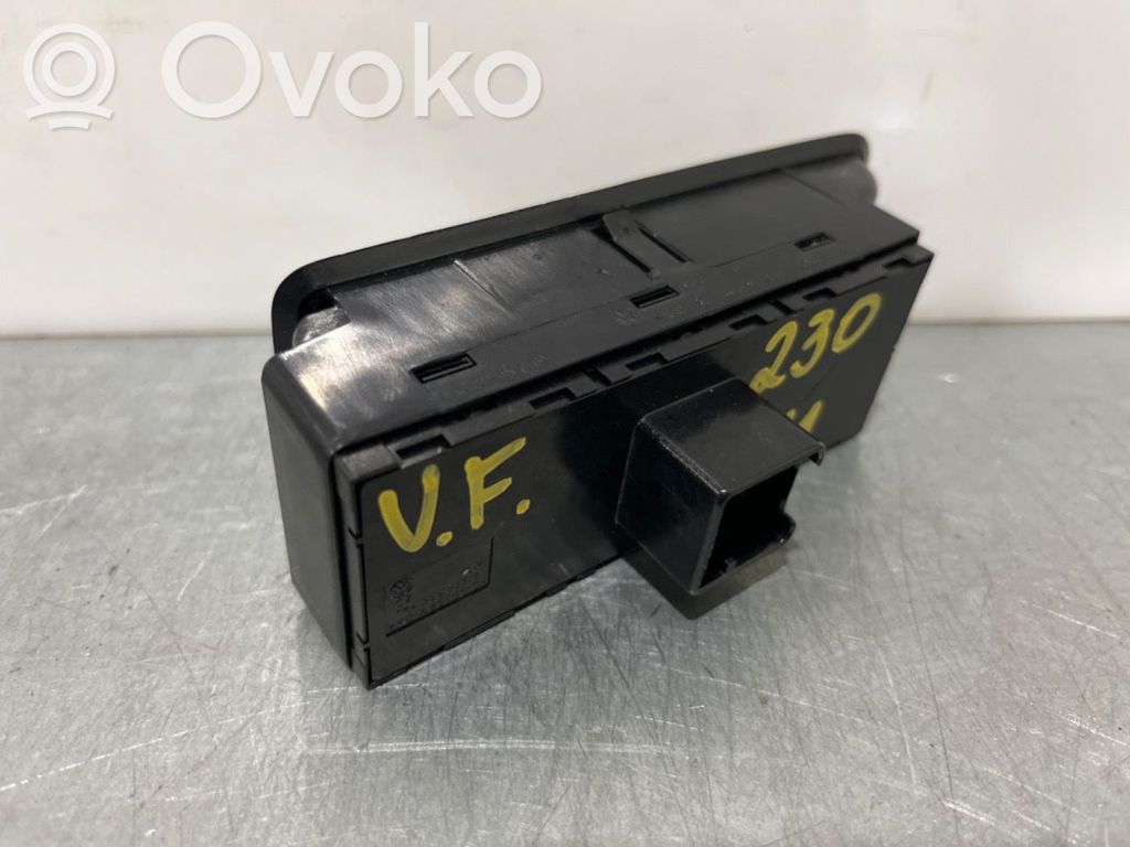 Volkswagen Polo V 6R Przyciski szyb 