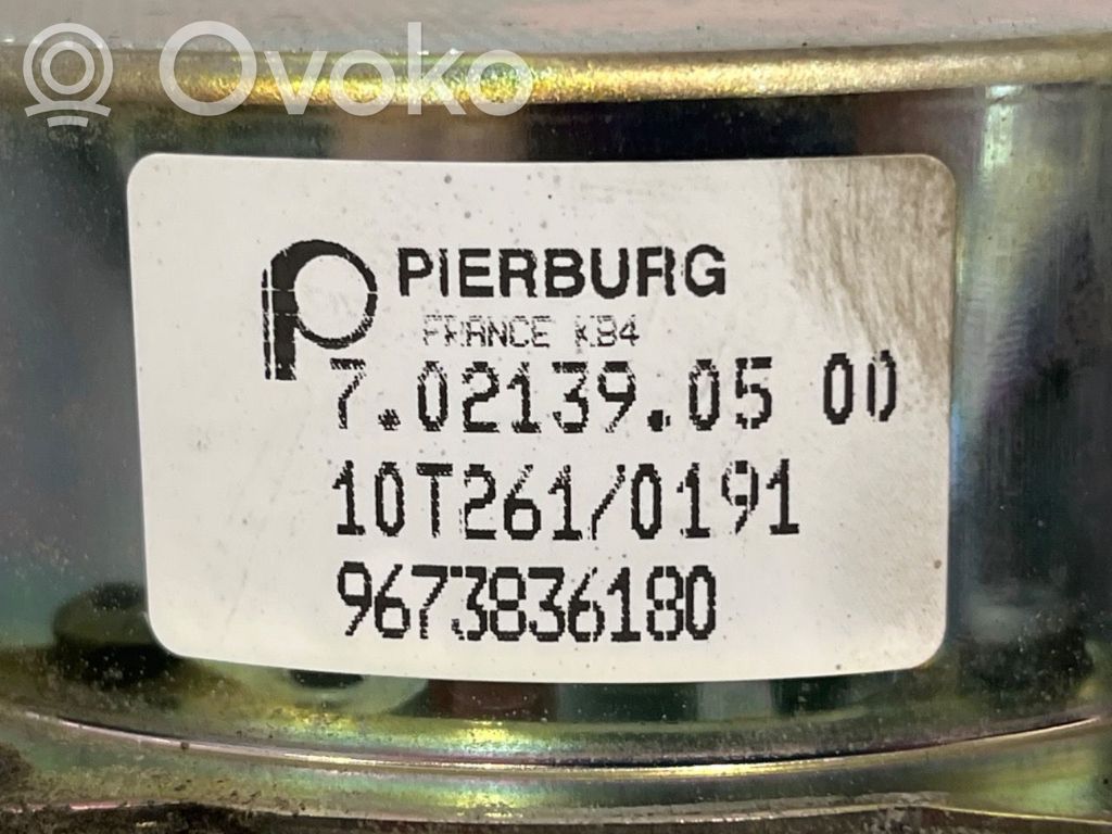 Ford Kuga I Pompe à vide