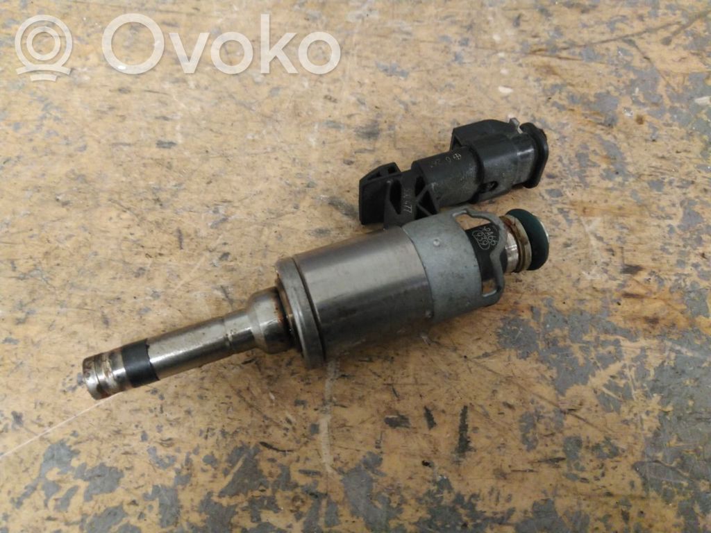 Volkswagen Touran III Injector combustibil 