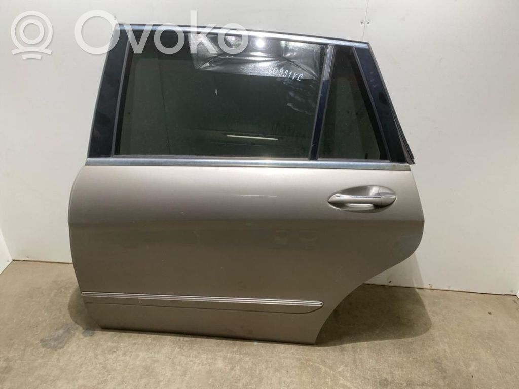 Mercedes-Benz R W251 Puerta trasera