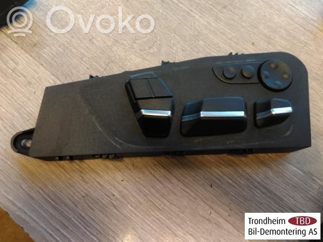 BMW 5 F10 F11 Ramka przycisków otwierania szyby drzwi przednich 
