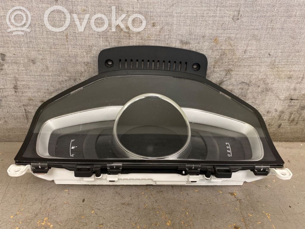 Volvo V60 Speedometer (instrument cluster) 