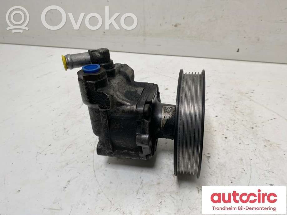 BMW X3 E83 Power steering pump 