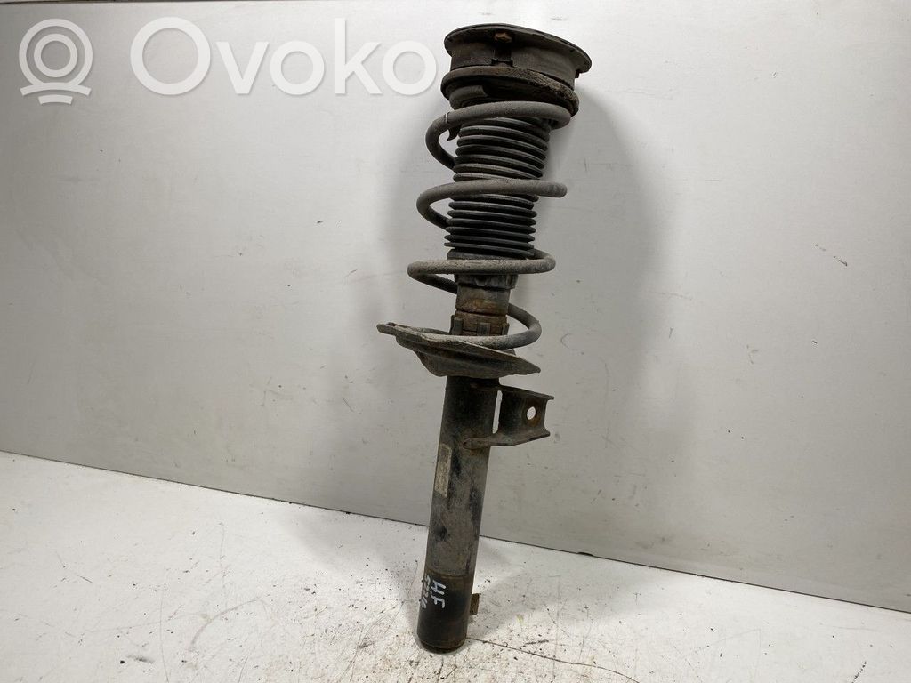 Volkswagen Golf VII Amortyzator osi przedniej ze sprężyną 