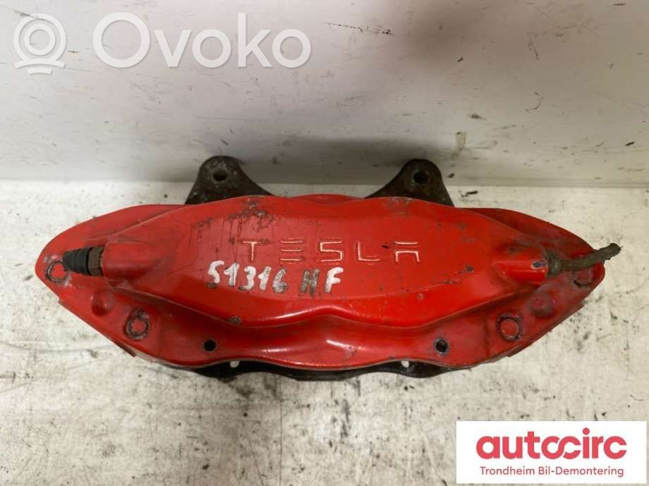 Tesla Model S Передний суппорт 