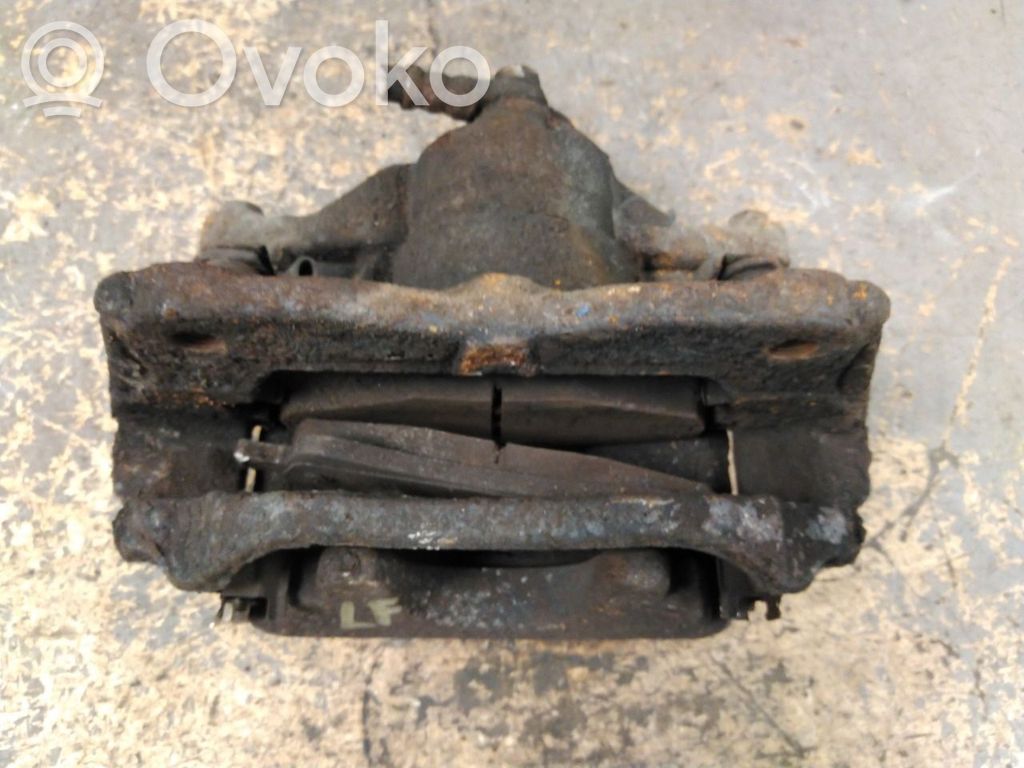 Toyota Avensis T270 Pinza del freno anteriore