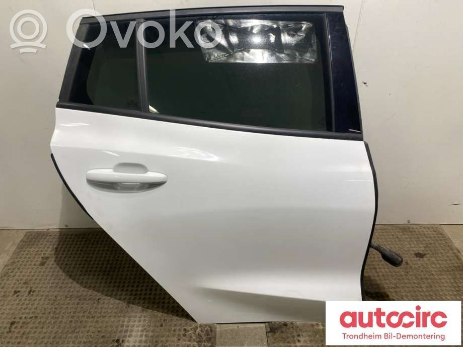 Ford Focus Aizmugurējās durvis 