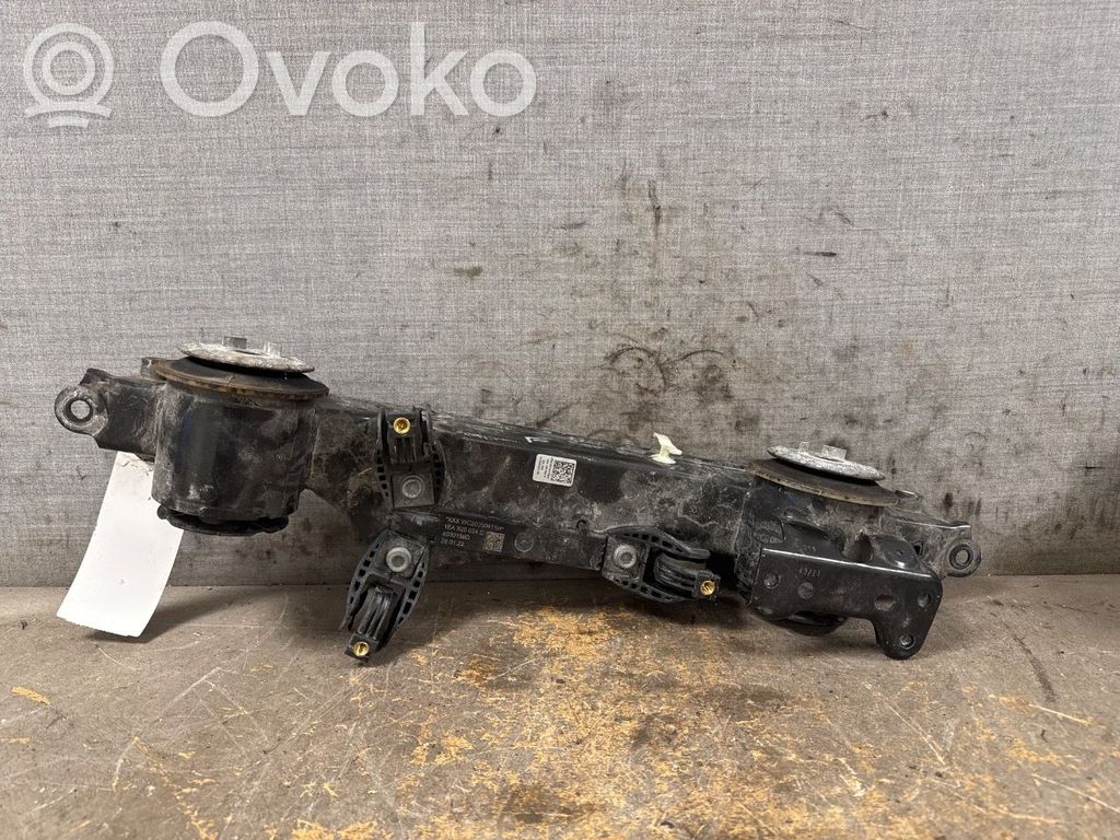 Skoda Enyaq iV Moottorin kiinnikekorvake 