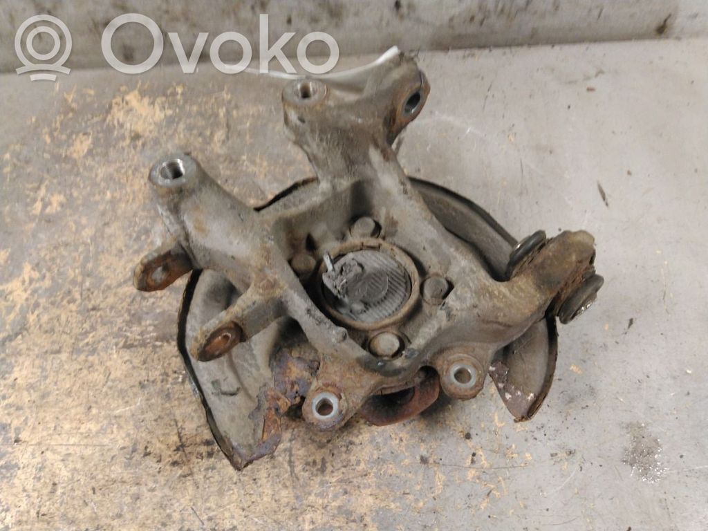 Toyota Auris E180 Mangueta de dirección de rueda trasera 